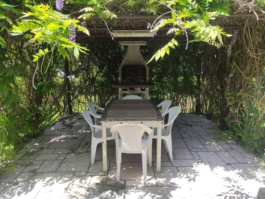 Villa Spacieuse Et Accueillante มงส์ ภายนอก รูปภาพ